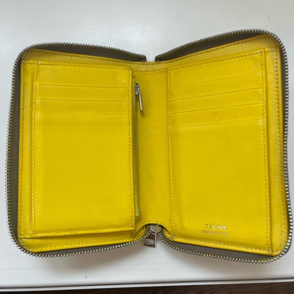 Authentic Celine Bifold Zippy wallet - Picture 11 of 13